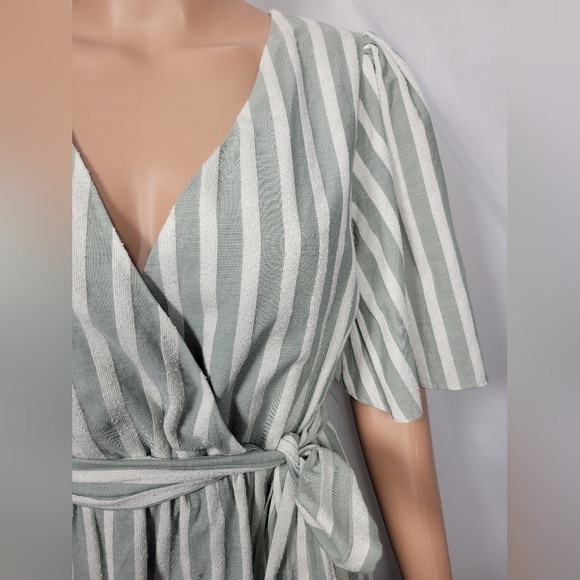 Gianni Bini Striped Wrapped Style Dress - Picture 3 of 12